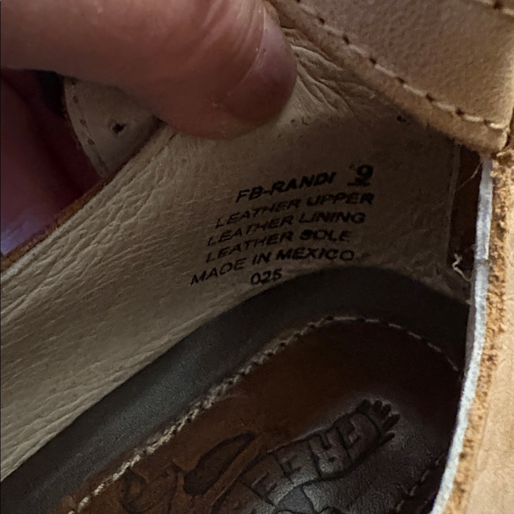 Freebird Randi tan beige antics size 9like new - Picture 10 of 11